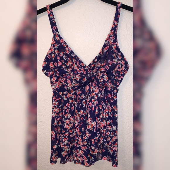 Express Flowy Tank Top - Picture 1 of 4